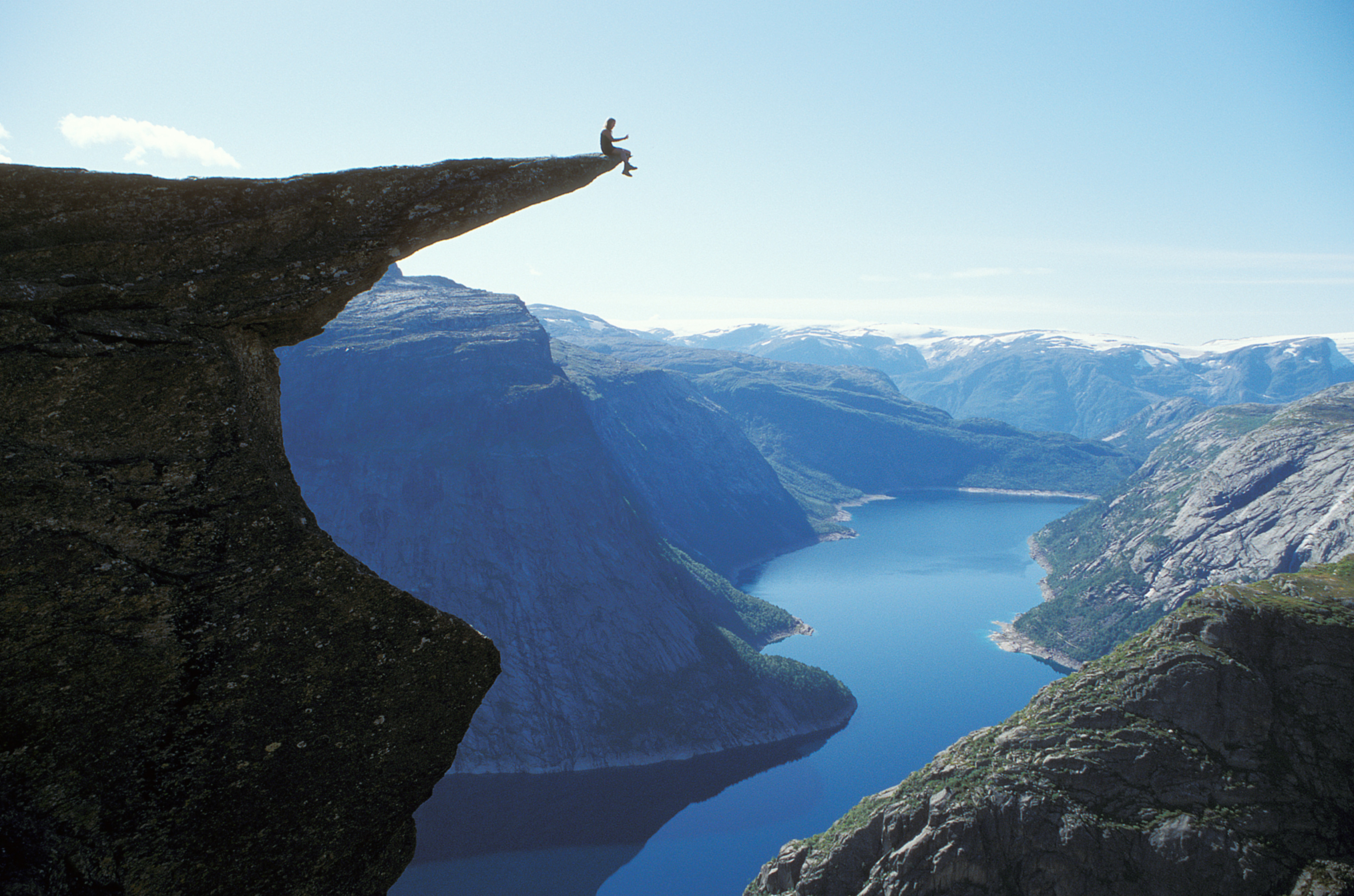 trolltunga-norway-sitting